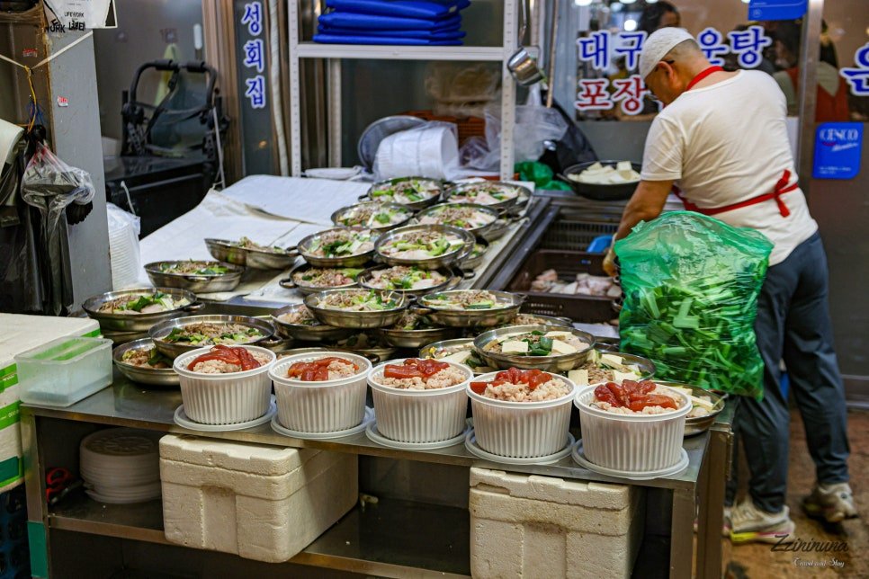 พลาดไม่ได้! ตลาดสดควัง (Gwangjang Market) จุดเช็คอิน 5,000 ร้านค้า ชิมอาหารเกาหลีแบบดั้งเดิม 🇰🇷✨